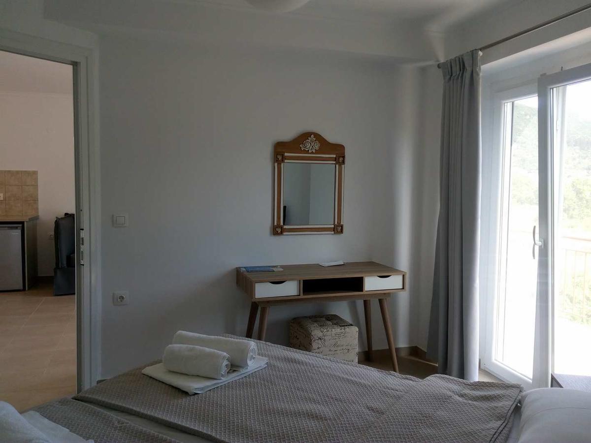 Hotel Athineon Nydri  Exterior foto